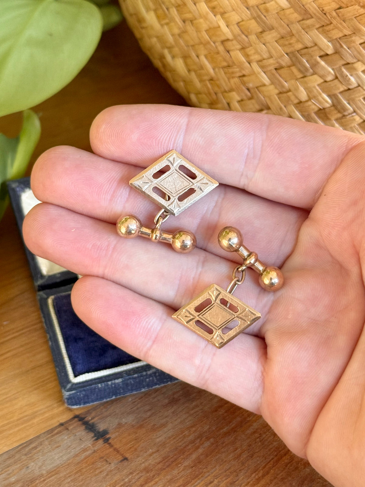 9ct Gold Diamond-Shaped Cufflinks | Circa 1940s Australian
