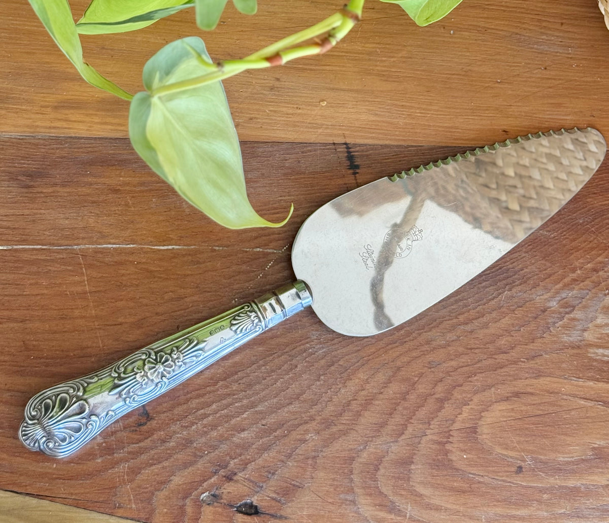 1938 Sheffield Sterling Silver Handle Cake Slice