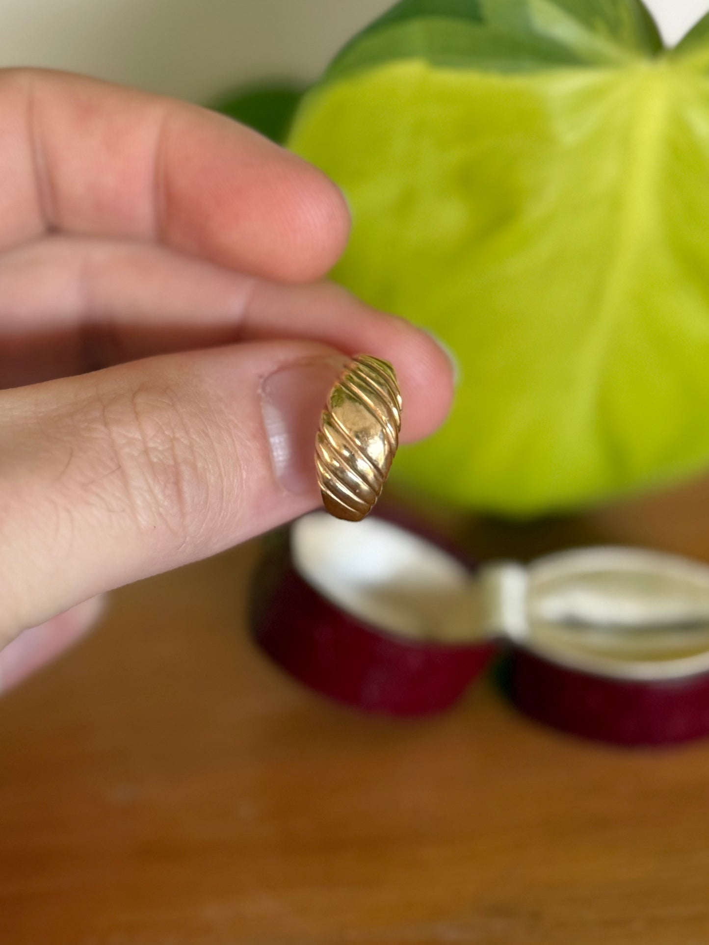 Vintage 9ct Gold Croissant Ring – Size M